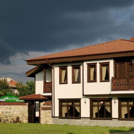 Възрожденски Комплекс Чардакъ Сопот المظهر الخارجي الصورة
